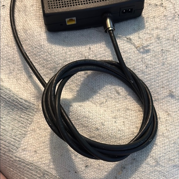 Arris Black Cable Modem - Picture 3 of 3